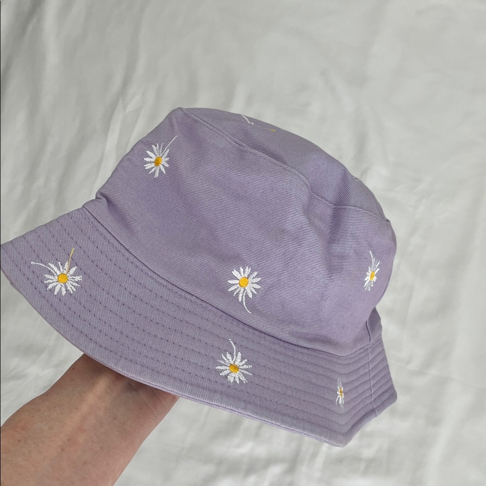 Zara Lavender Daisy Embroidered Bucket Hat